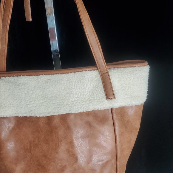 Nine West Brown Leather Shoulder Bag/Purse with FauxFur Sherpa accents - Picture 8 of 16